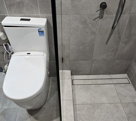 Xtreme Seals Leaking Shower Specialists - Tarrawanna, NSW. New shower screen installed