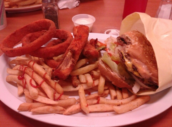 Tom's Original Super Burgers - Fontana, CA