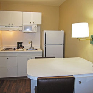 Extended Stay America - San Francisco - San Mateo - SFO - San Mateo, CA