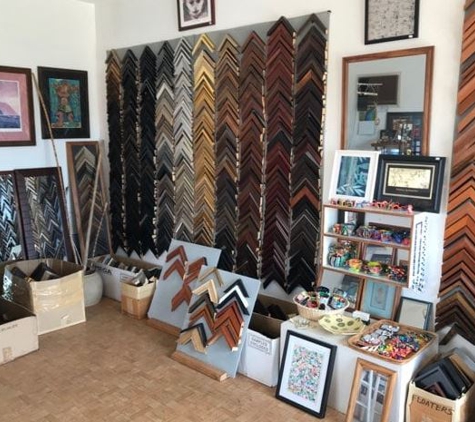 Art Shop Inc - Lihue, HI