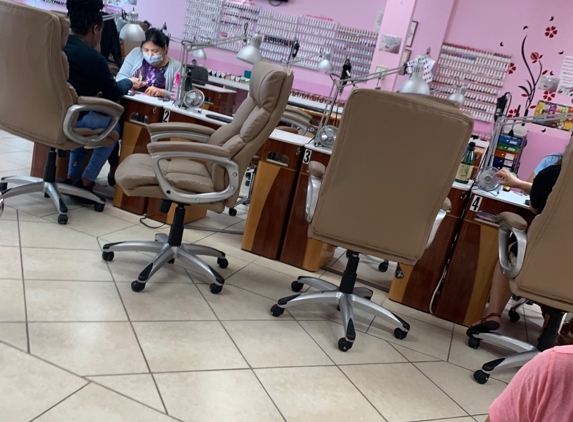 Diamond Nail Salon - Hillside, NJ