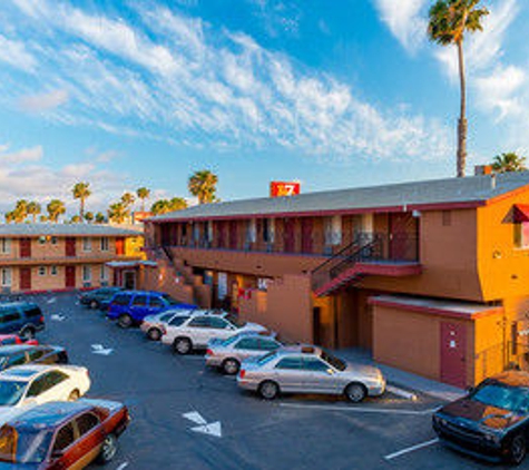 Big 7 Motel - Chula Vista, CA