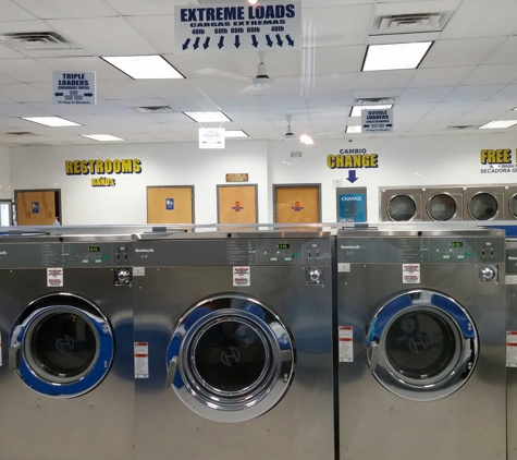 Xtreme Clean Laundry - Saint Louis, MO. No load is to small or to large here.
OPEN late night.
Free dryers.                            Cleanest laundry around!!    
Free wifi.