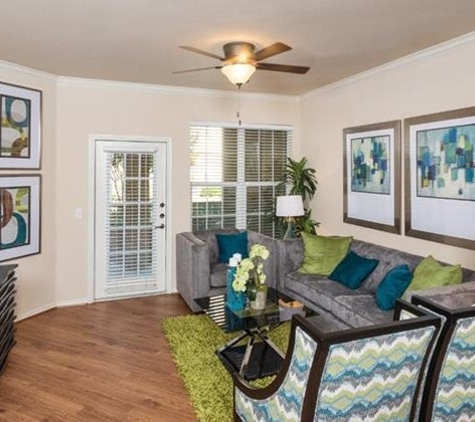 Villa Toscana Apartments - Houston, TX