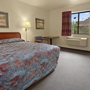 Super 8 by Wyndham Helena - Helena, MT