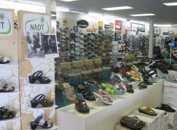 Snyderman's Shoes Of Naples - Naples, FL