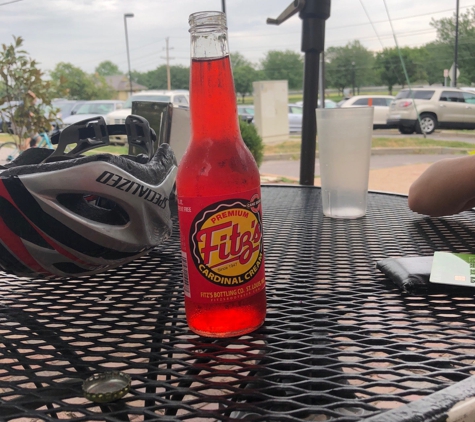 Bike Stop Cafe - Saint Charles, MO