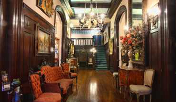 House of Broel's Victorian Mansion & Doll House Museum - New Orleans, LA