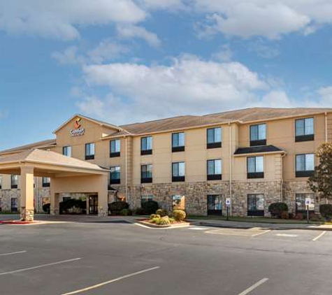 Comfort Inn & Suites Russellville I-40 - Russellville, AR