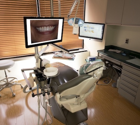 Andrew C. Cobb, DDS: Cosmetic, Implant & Restorative Dentistry - Washington, DC