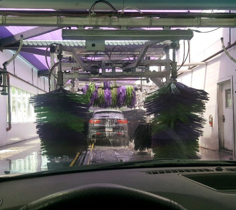 Ultra Clean Express Car Wash - Las Vegas, NV