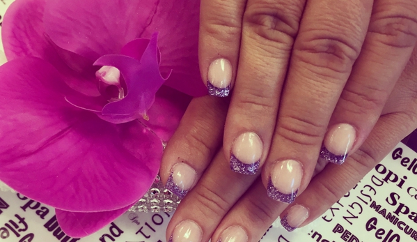 Jime’s Studio Bar - Norwalk, CT. Acrylic Nails