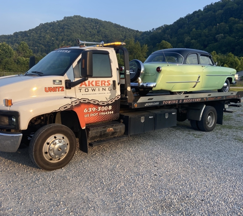 Clark Akers Wrecker Service and Body Shop - Robinson Creek, KY