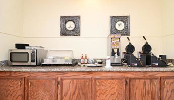 Best Western La Grange Inn & Suites - La Grange, TX