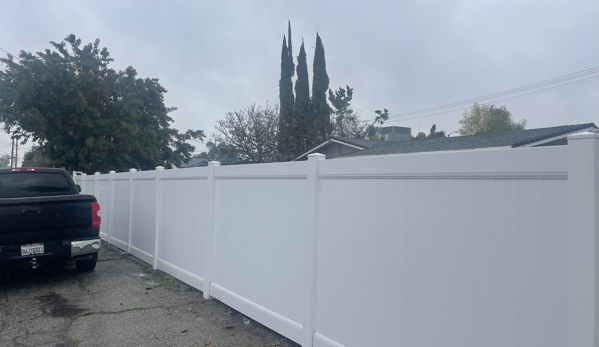 Speedy Vinyl Fence - North Hollywood, CA