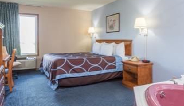 Super 8 by Wyndham O'Fallon MO/St. Louis Area - O Fallon, MO