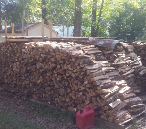 Seasoned Oak Firewood $150 truck load - Pearl River, LA