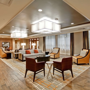 Hampton Inn & Suites Cincinnati-Downtown - Cincinnati, OH