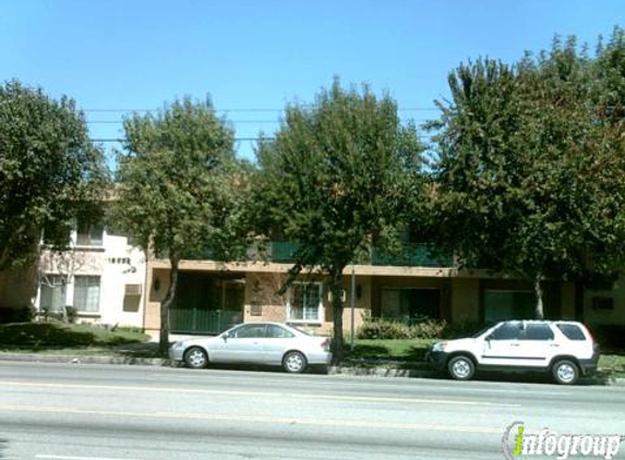 Saticoy Manor Apartments - Reseda, CA