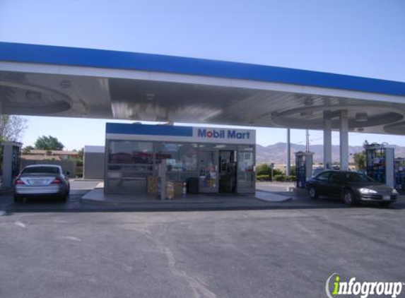 Harry's Gas Station - Palmdale, CA