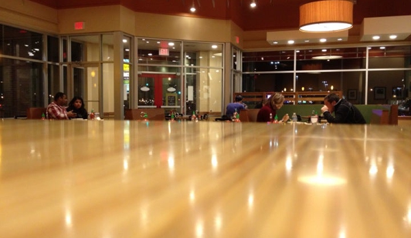 Noodles & Company - Fargo, ND