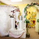 Floral Accents & Classy Cookie - Cookies & Crackers