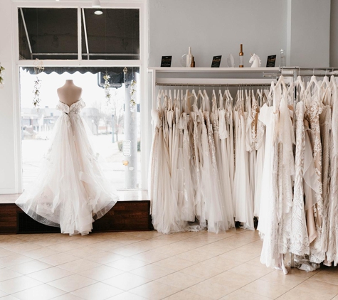 White Wisteria Bridal Boutique - Cincinnati, OH