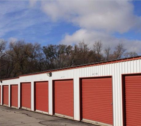 Roth Self Storage - Omaha, NE