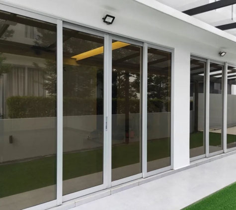 Morisset Glass & Glazing - Morisset, NSW