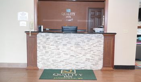 Quality Inn - Janesville, WI