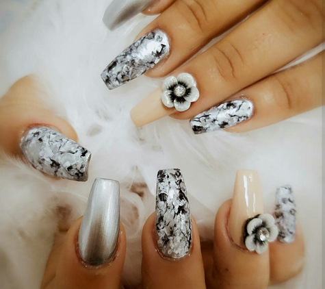 Secret Nail Salon - Hialeah, FL