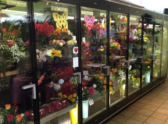 Stadium Flowers - Everett, WA