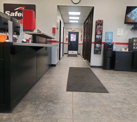 Safelite AutoGlass - West Allis, WI