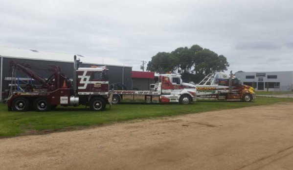 Buchan Towing Pty Ltd - Bairnsdale, VIC. Tilt Trays Towing