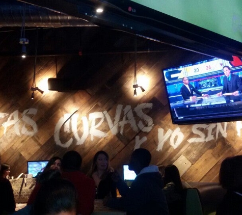 Ojos Locos Sports Cantina - Austin - Austin, TX