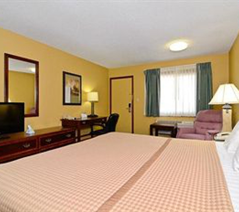 Americas Best Value Inn Iola - Iola, KS