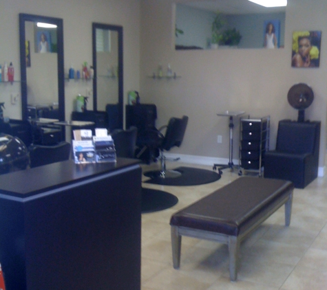 Salon 184 - Pembroke Pines, FL