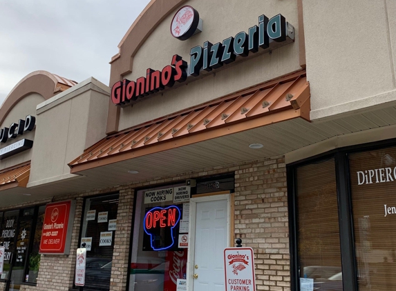 Gionino's Pizzeria - Akron, OH