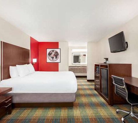 Ramada San Antonio/Near SeaWorld - San Antonio, TX