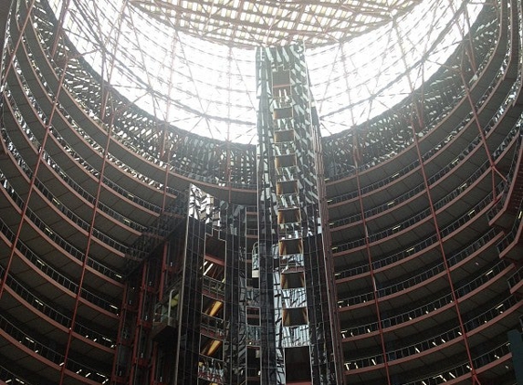 Lottery Prize Center - James R. Thompson Center - Chicago, IL