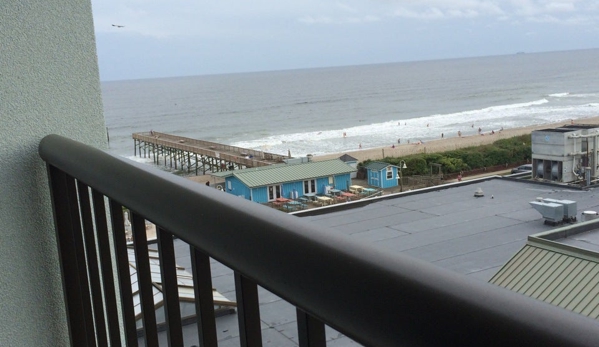 DoubleTree by Hilton Hotel Atlantic Beach Oceanfront - Atlantic Beach, NC