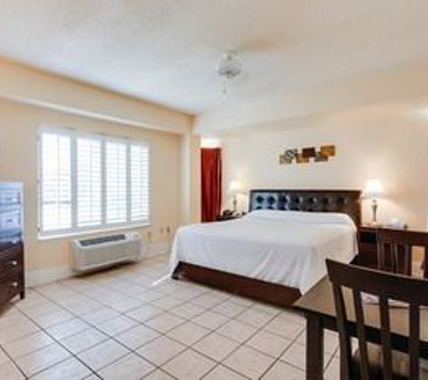 Naples Park Central Hotel - Naples, FL