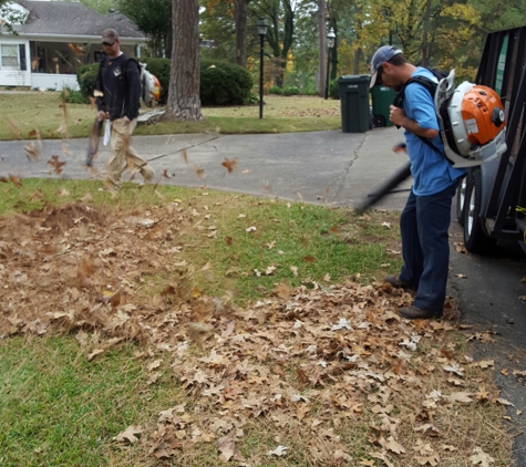 Nicholson Lawn Service - Sherwood, AR. Call us for December leaf removal Holiday Specials!