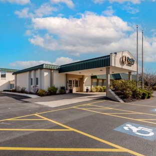 Quality Inn & Suites New Hartford - Utica - New Hartford, NY