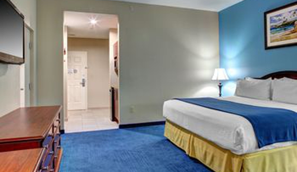 Holiday Inn Express & Suites Miami-Kendall - Miami, FL