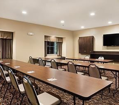 Microtel Inn & Suites by Wyndham Cambridge - Cambridge, OH