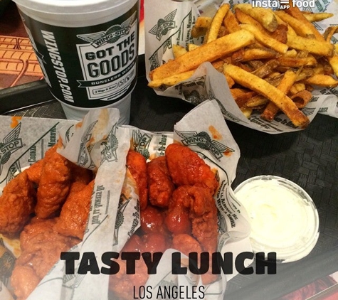 Wingstop - Northridge, CA