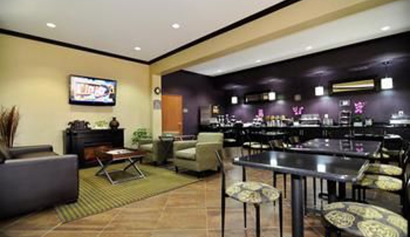 Best Western Giddings Inn & Suites - Giddings, TX