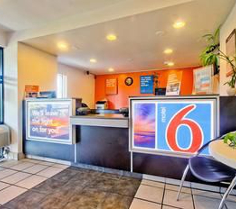 Motel 6 - Fort Lauderdale, FL