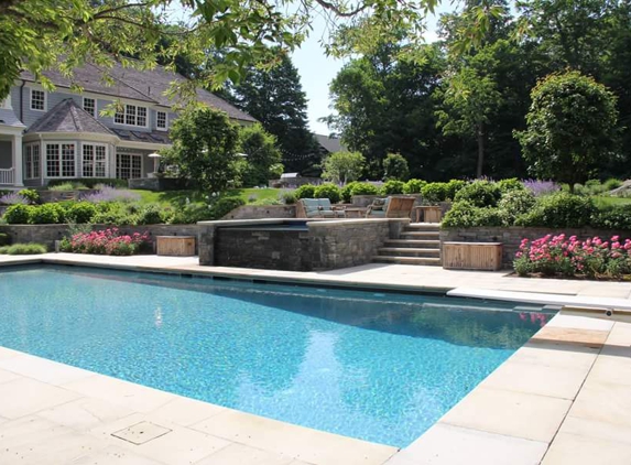 Leo's Landscaping Solutions-Lawn & Gardening - New Canaan, CT